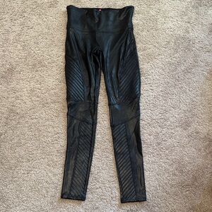 SPANX Black Leggings with Red Tag